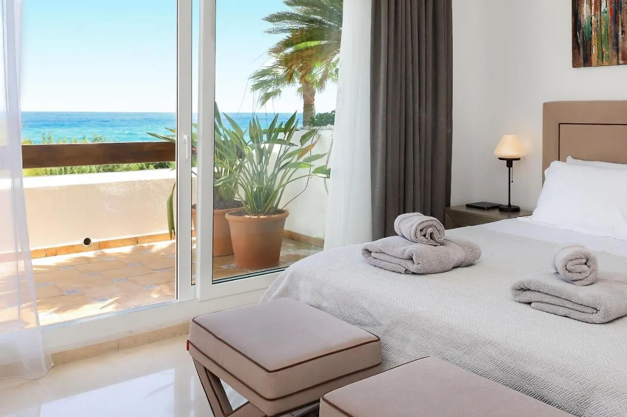 Апартаменты Beachfront Luxury - Los Monteros Palm Beach Марбелья